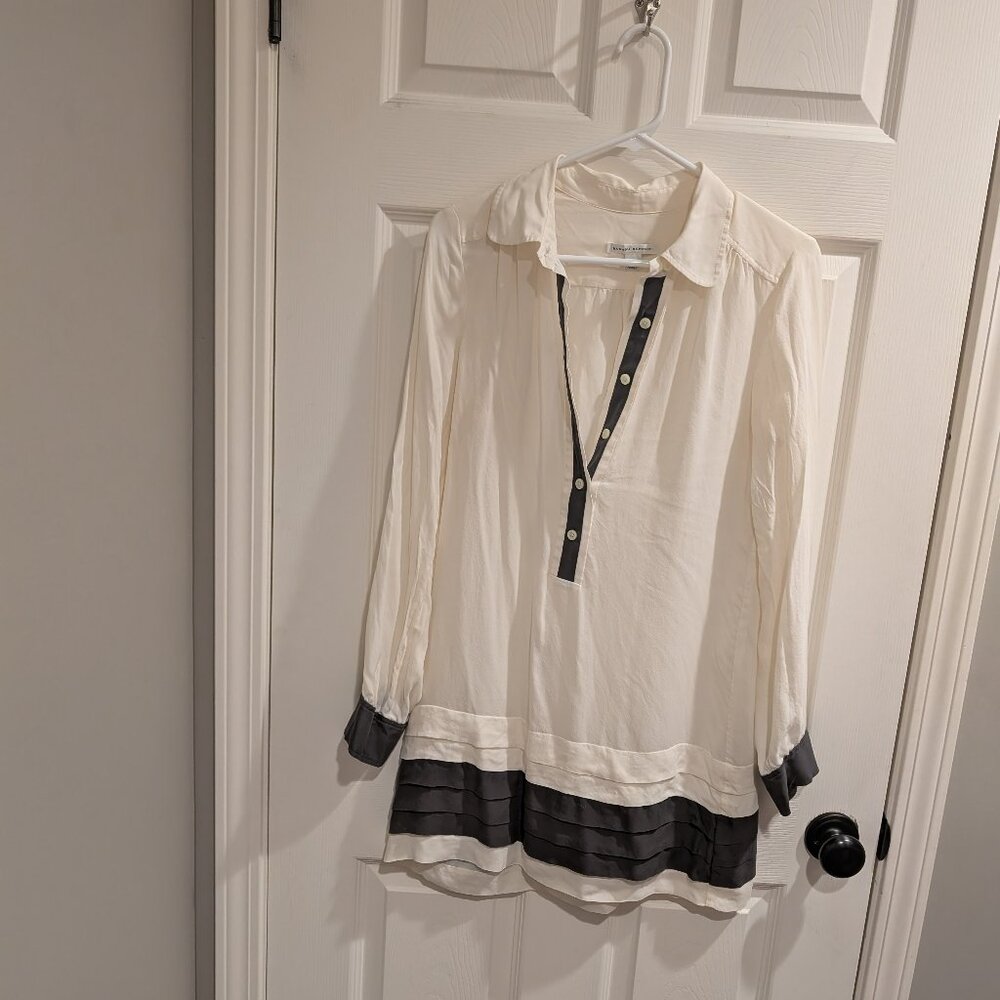 Gray and Cream Banana Republic Silk Tunic Size 8